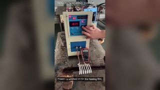 Máquina de endurecimiento por inducción industrial para rieles guía