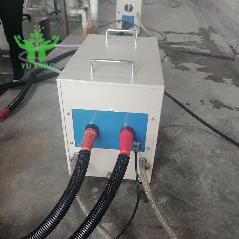 máquina de calefacción de inducción de 7.5L/Min 0.06-0.12Mpa para el casquillo del tubo de cobre