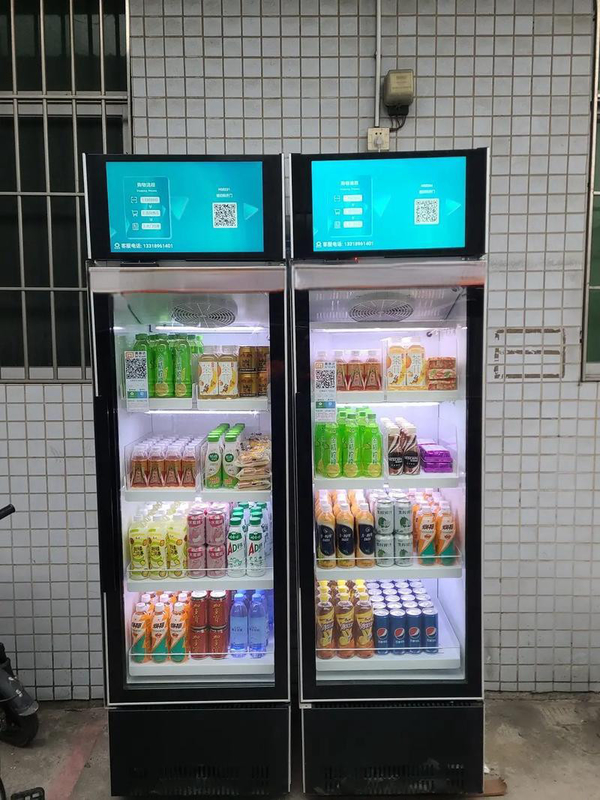 Máquina expendedora de energía para gimnasios llena de bebidas deportivas para alimentar su entrenamiento