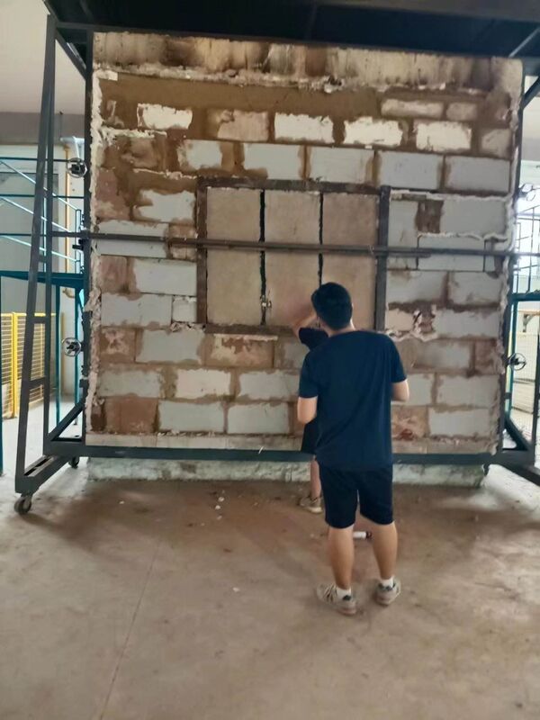 Horno de Prueba de Resistencia al Fuego Vertical Conforme a ISO 834 con Temperatura de 1200 °C y Construcción Modular