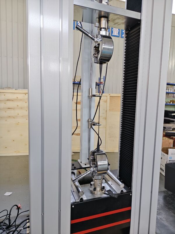 Máquina de ensayo universal de 100 kN de fuerza máxima de ensayo con control de pantalla táctil y pantalla digital computarizada