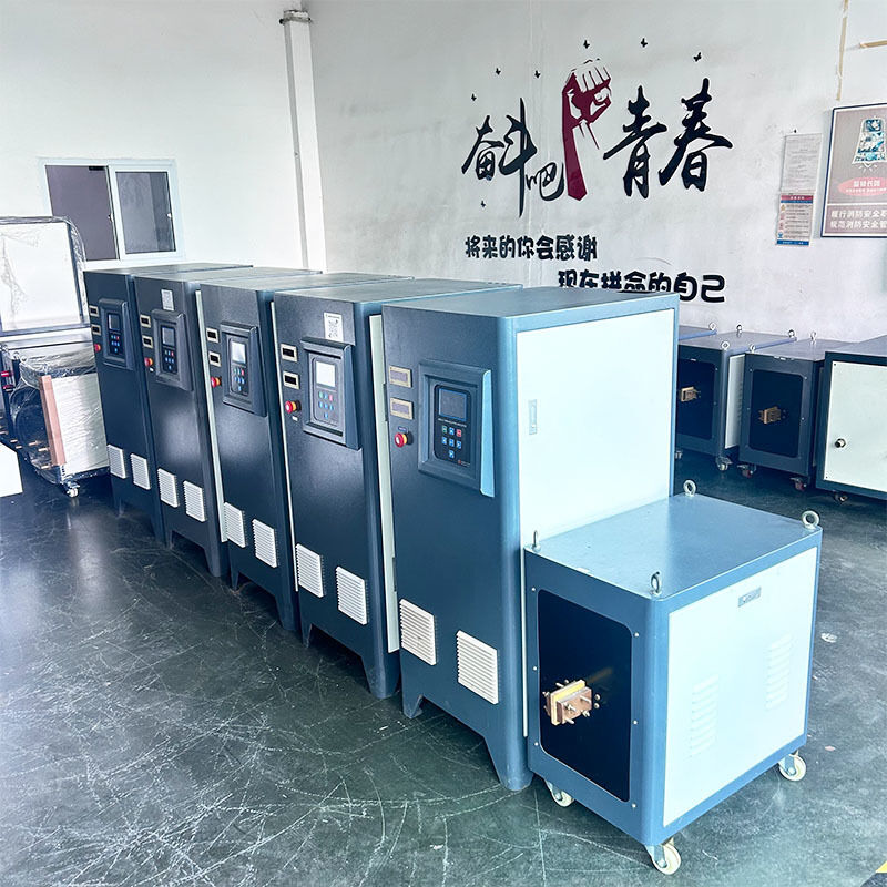 Máquina de calentamiento por inducción automática para soldadura de tubos de cobre 220V Fácil de operar con componentes centrales PLC Caja de engranajes rodamientos engranaje