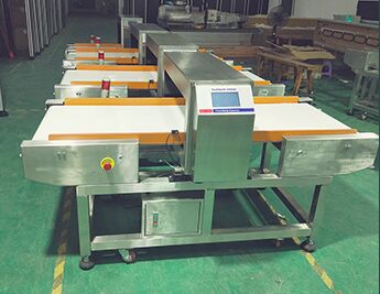 Máquina de detección automática de metales de acero inoxidable de grado alimenticio para bocadillos Línea de producción de inspección de alimentos