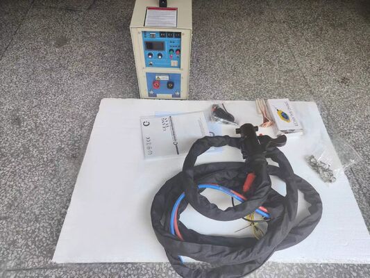 Máquina portátil de calentamiento por inducción de alta frecuencia de 15KW con calentador de rodamientos de 200-600A para juego de prueba eléctrico